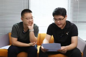 歡創(chuàng)人力資源HR點(diǎn)評：年薪百萬的簡曆