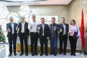 廣州市與番禺區人力資源和社會保障局領導(dǎo)莅臨歡創(chuàng)集團調研指導(dǎo)