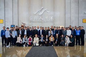 陝西省工業和信息化廳一行領導莅臨歡創(chuàng)集團考察參(cān)觀