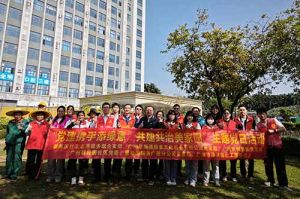 爲綠美充“植” 爲黨(dǎng)旗添彩 | 歡創(chuàng)集團黨(dǎng)支部聯合多支部開展